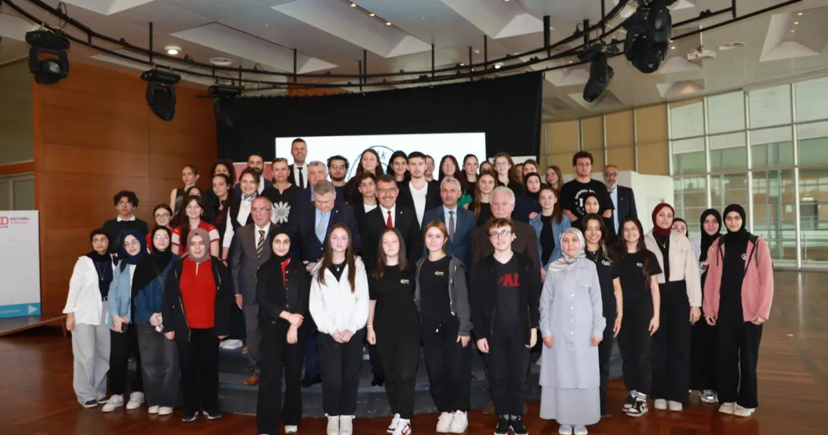 Bursa’da “Köklerden Geleceğe” Bilim ve Gençlik Buluşması