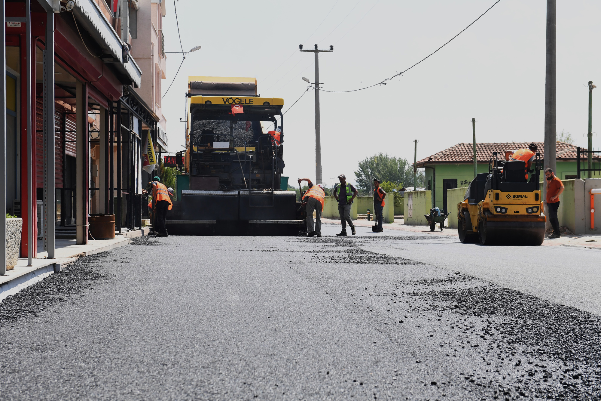 Osmangazi’de bir yol daha yenilendi