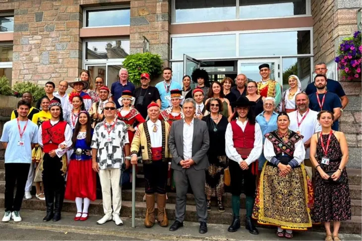BUÜ halk oyunları topluluğundan ‘En İyi Performans Yapan Grup’ başarısı