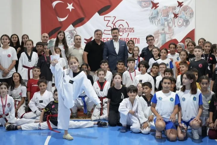 Minikler Taekwondo Şampiyonası Yenişehir’de yapıldı