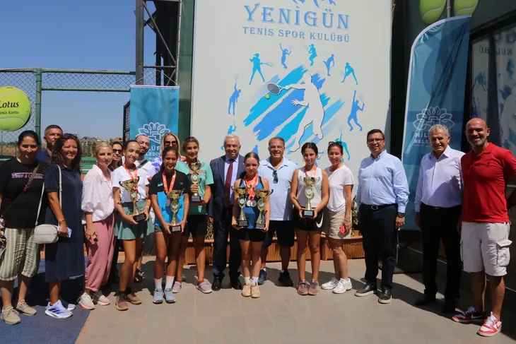 Nilüfer’de tenis heyecanı: 160 sporcu kıyasıya yarıştı