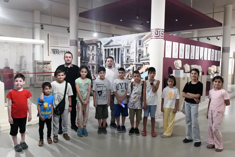 Osmangazi’de minik arkeologlar tarihle buluştu