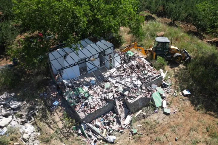 İnegöl Belediyesi kaçak yapılarla mücadele ediyor