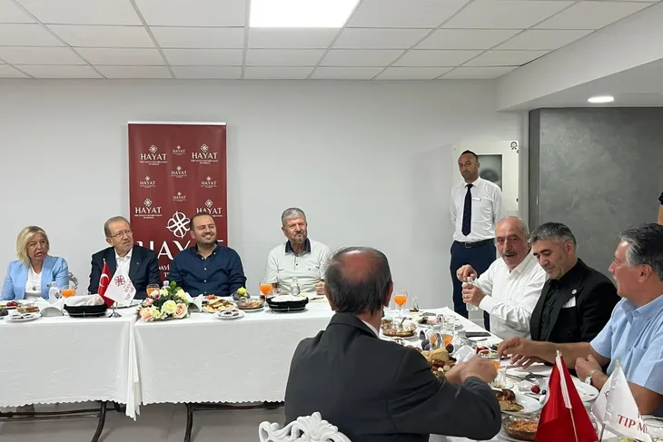 Muhtarlar Hayat Sağlık Grubu’nda buluştu