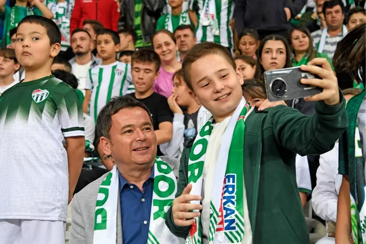 Osmangazi’nin miniklerinden Bursaspor’a büyük destek
