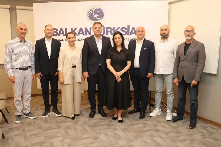 BALKANTÜRKSİAD üyelerine ekonomi ve risk yönetimi eğitimi