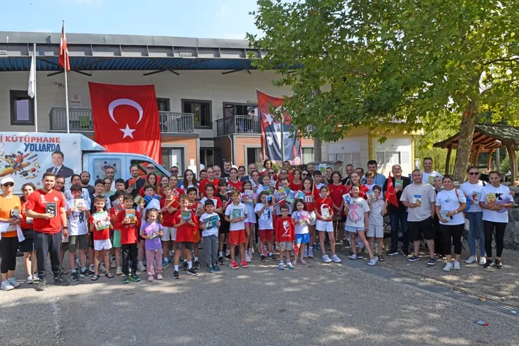Osmangazi’den ‘1 Kitap 1 Fidan’ kampanyasına anlamlı katkı