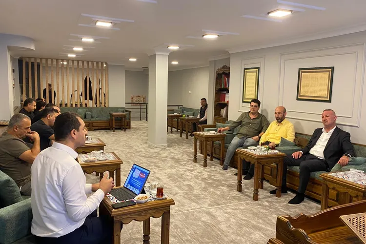 Başkan Karabatı’dan Hayrat Vakfı’na ziyaret
