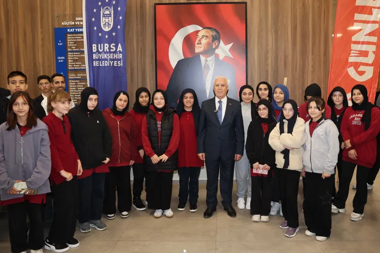 Bursa, Cumhuriyet’in 102. yılını hep birlikte yorumluyor