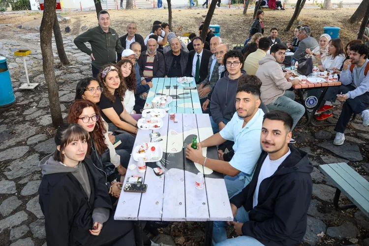 BUÜ Veteriner Fakültesi öğrencilerini kahvaltı ile karşıladı