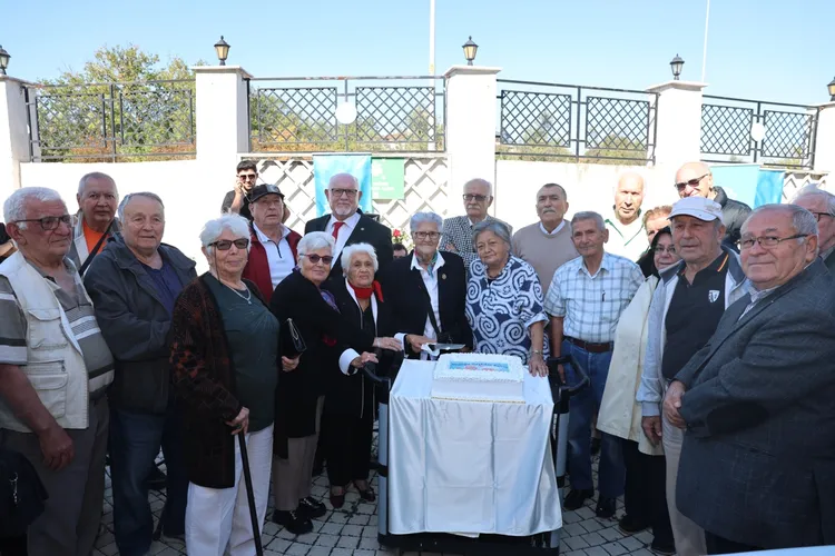 Nilüfer’de ‘Yaşlılar Günü’ şöleni: Müzik, dans ve hayat dolu anlar