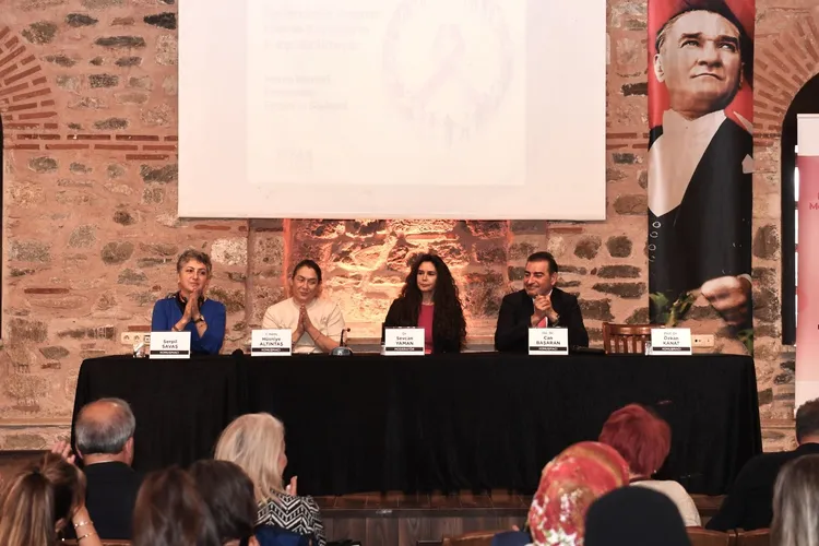 Osmangazi’den meme kanseri farkındalığına anlamlı destek