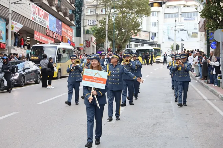 Bursa’da üç günlük müzik şöleni: Bandolar Festivali tamamlandı