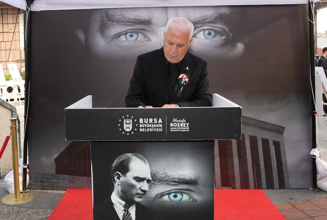 Başkan Bozbey, “Seni özlemle, minnetle anıyorum” 