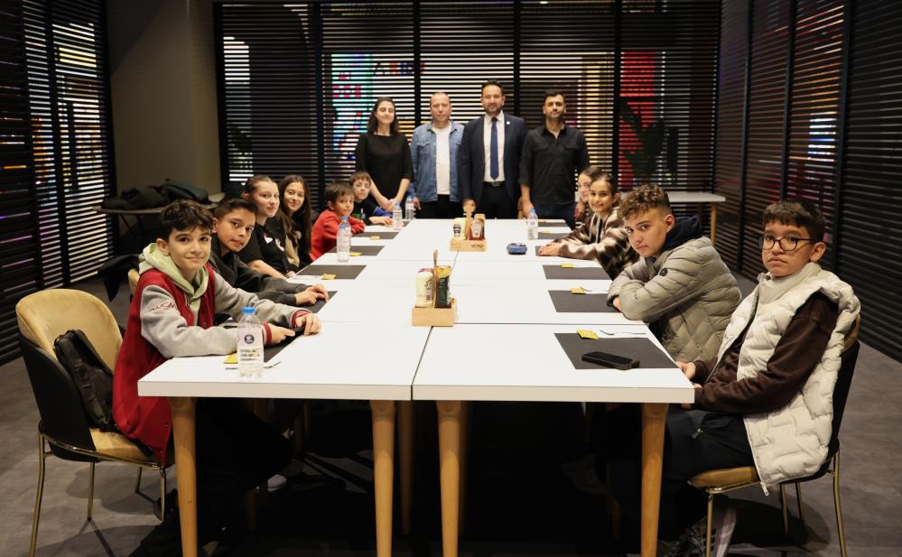 Osmangazi Belediyesi başarılı Dijiders öğrencilerini ödüllendirdi