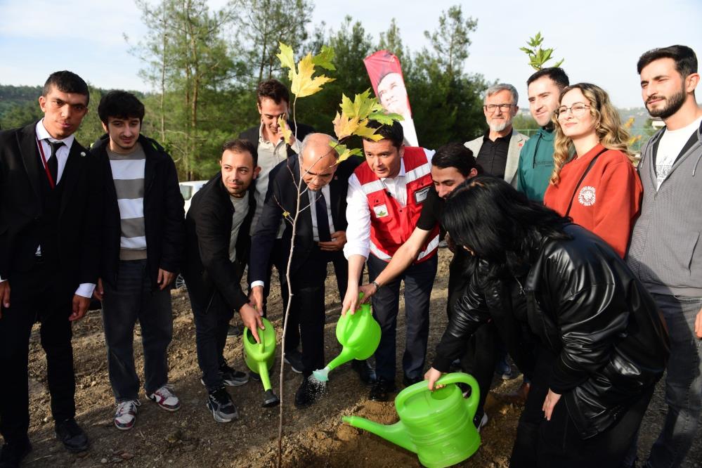 Bursa’da kitaplardan yeşerecek ormana ilk tohumlar bırakıldı