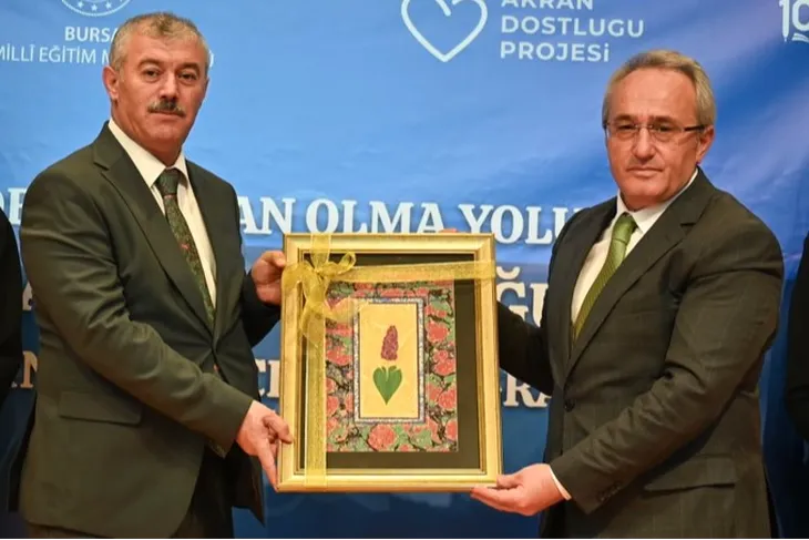 Bursa’da Akran Dostluğu Projesi’ne öğretmenler damga vurdu