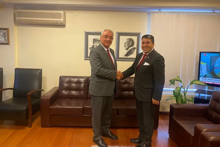 DSP Bursa’da Bayrak Mehmet Seskır’a teslim edildi