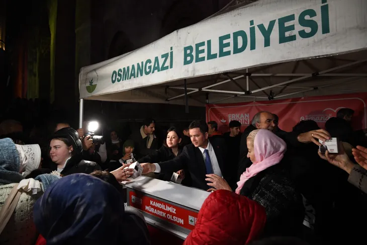 Başkan Aydın’dan Kandil Simidi ikramı