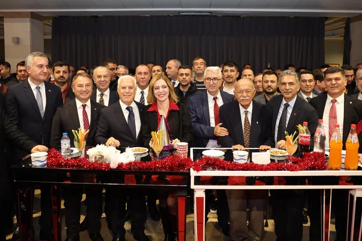 Büyükşehir ailesi yeni yılı birlikte kutladı