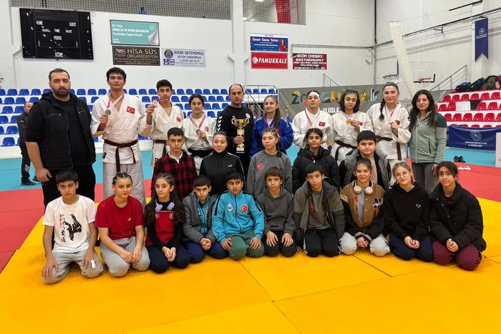 Gemlik Belediyespor judocuları şampiyon