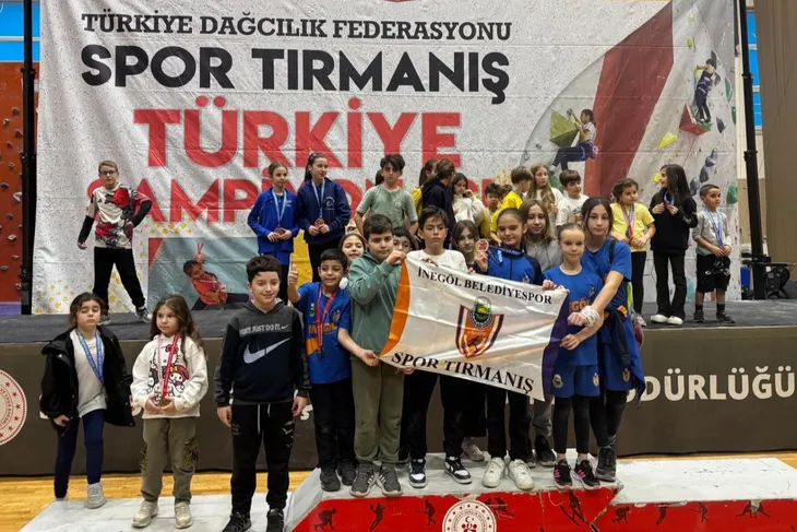 İnegöl Belediyespor sezonu 3 Türkiye Şampiyonluğu ile tamamladı