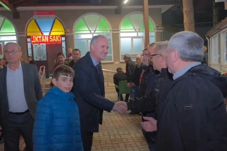 İnegöl’de Regaip Kandili’nde helva ikramı