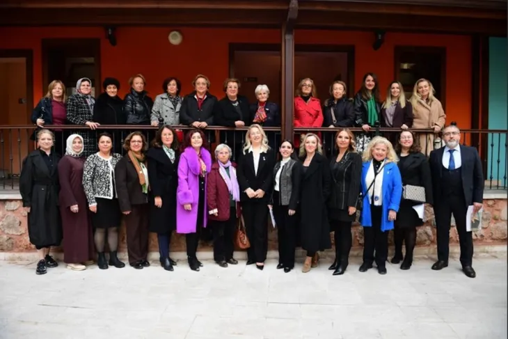 Osmangazi’de Şadırvanlı Han’da ‘Cumhuriyetin Çalıkuşları’ Paneli