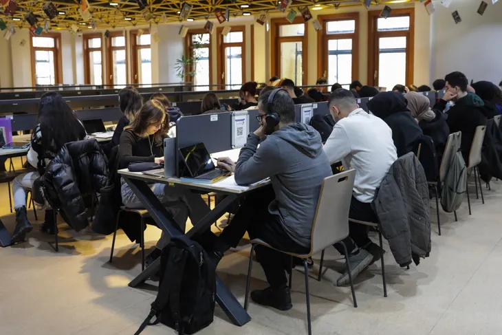 Bursa’nın bilgiye açılan kapılarına yoğun ilgi