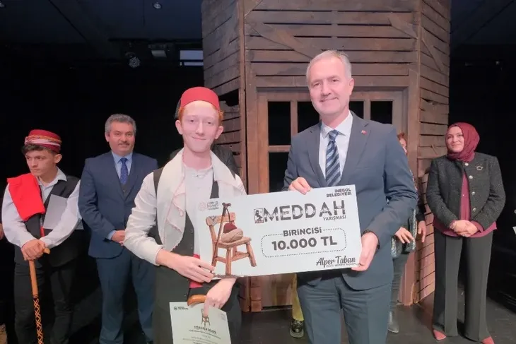 Genç meddahlar İnegöl’de sahne aldı