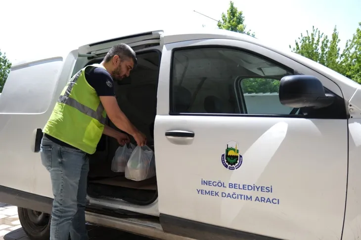 İnegöl Belediyesi yılın 365 günü vatandaşın yanında