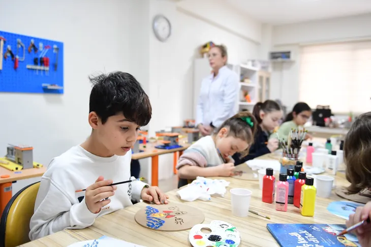 Osmangazi’de çocuklar kitaplardan ilham alarak üretiyor